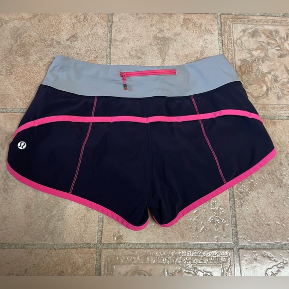 Lululemon shorts - Picture 1 of 4